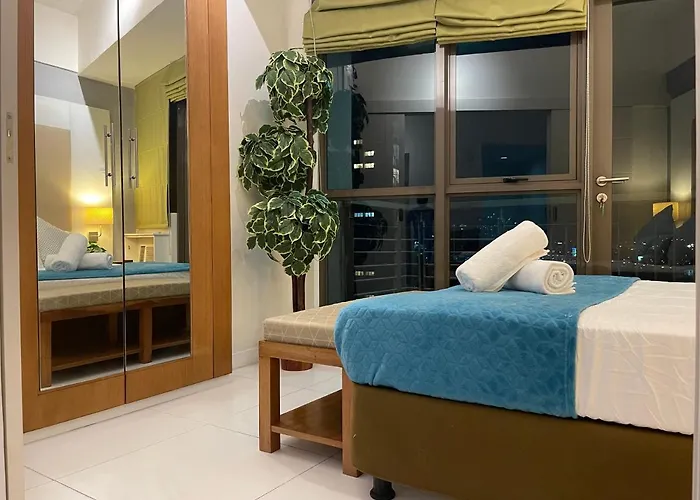 Lux Skyline Kl Greenbelt, Isabel's Makati Apartment Manila