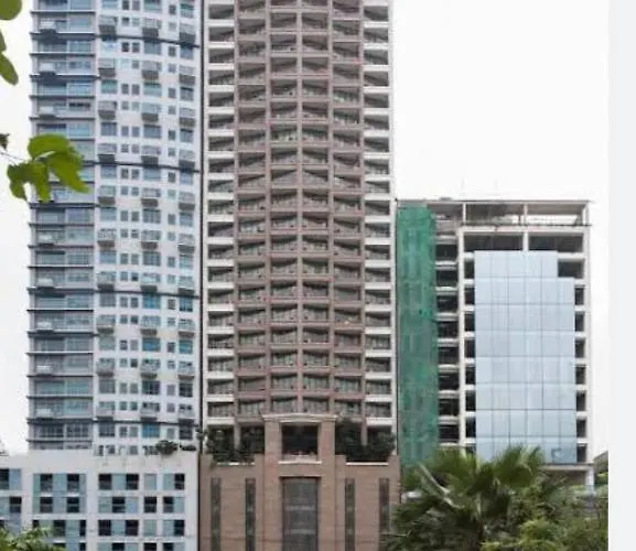 Lux Skyline Kl Greenbelt, Isabel's Makati